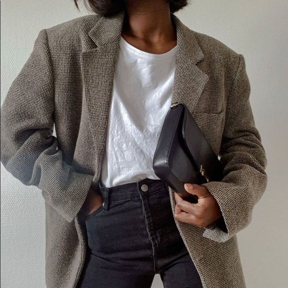 Curated Minimalist Box:: - Picture 6 of 6